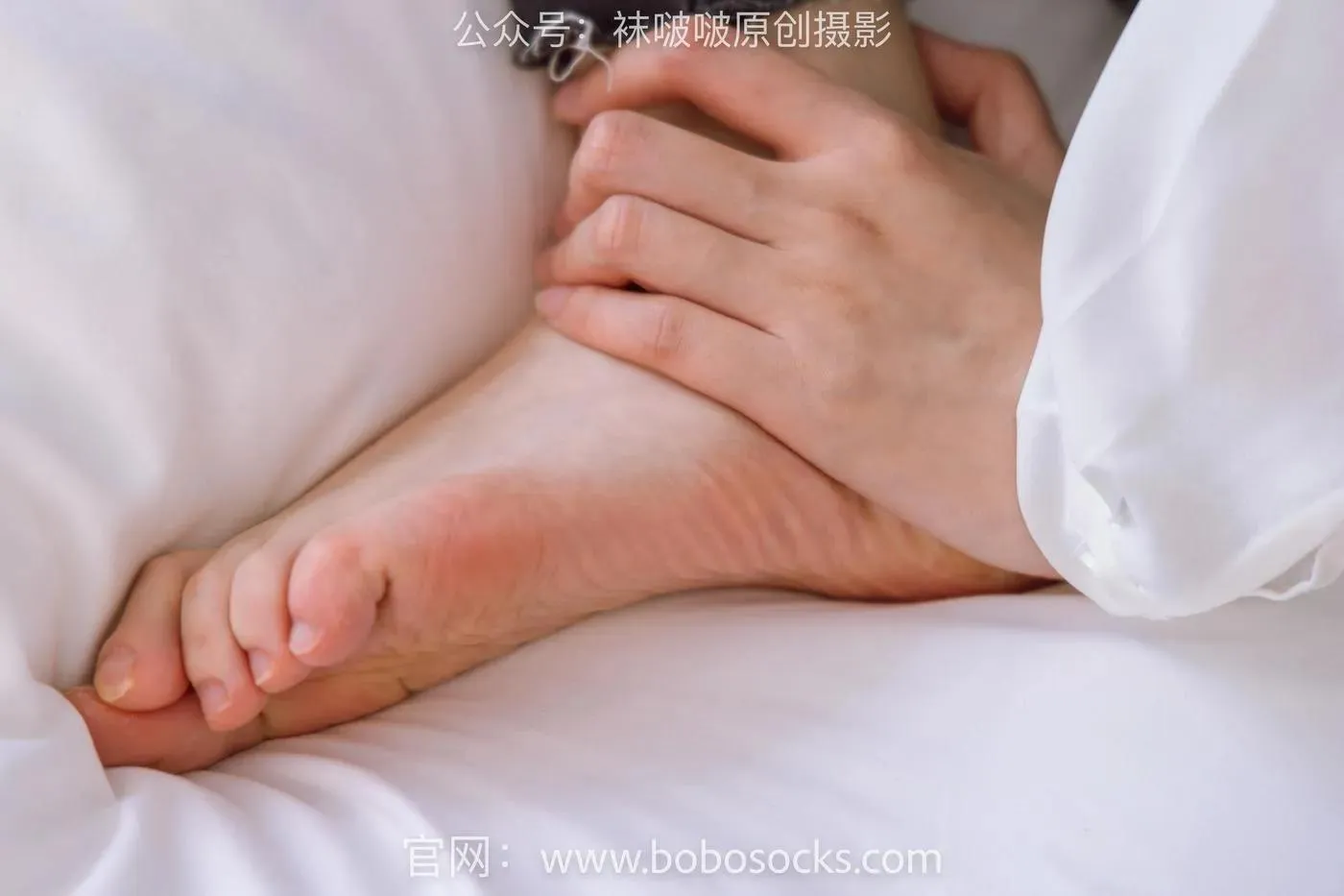 [BoBoSocks袜啵啵]NO.158 小甜豆-高跟长靴、白棉袜、裸足 [136P]插图1